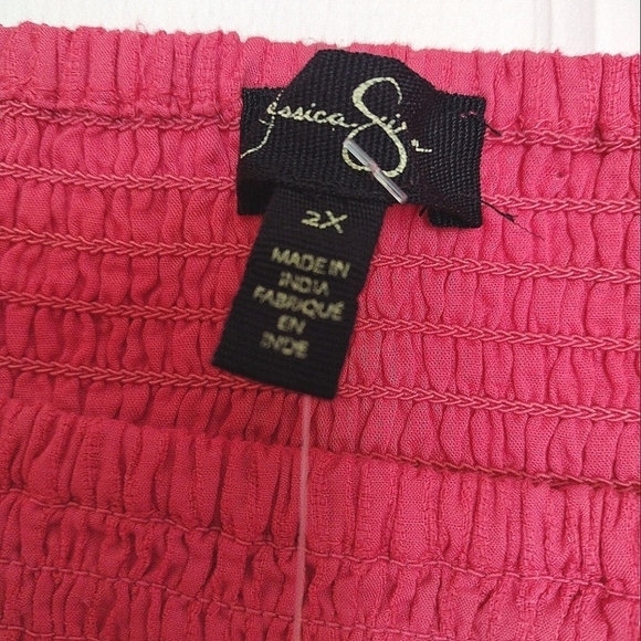 Jessica Simpson Smocked Square Neck Puffed Sleeve Top in Claret Red Size 2X - Picture 6 of 9